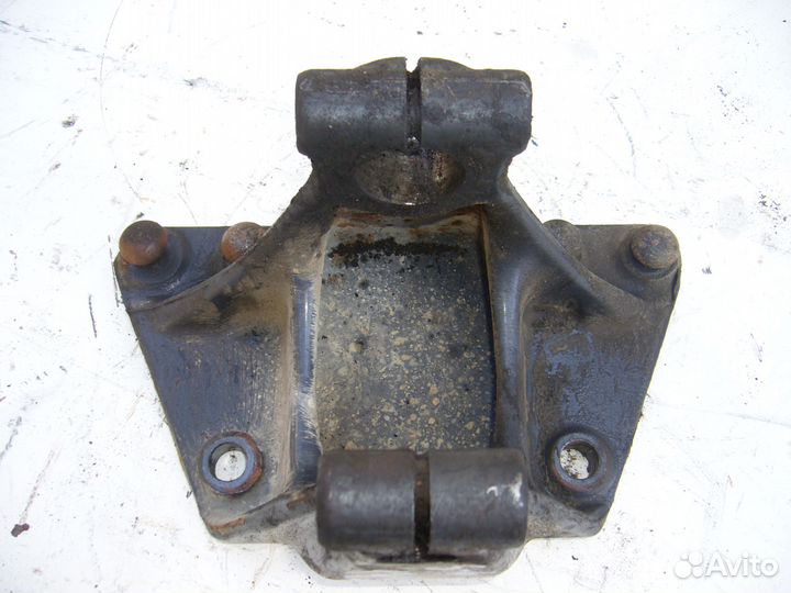 Кронштейн крепления передней рессоры Scania 4