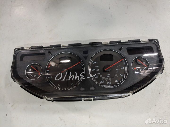 Щиток приборов Volvo XC70, 2005