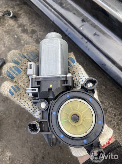 Моторчик стеклоподъемника Volkswagen Polo 5