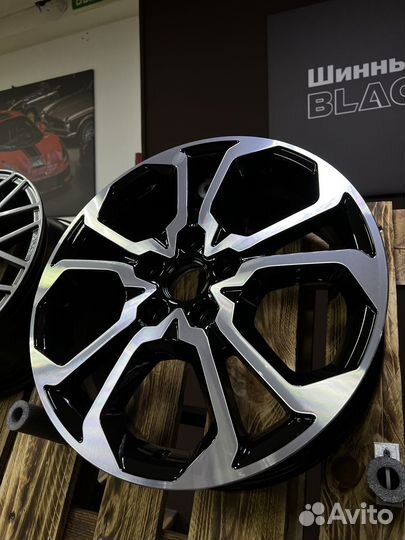 K&K 6,5x17/5x114,3 ET50 D66,1 кс892 Алмаз черный