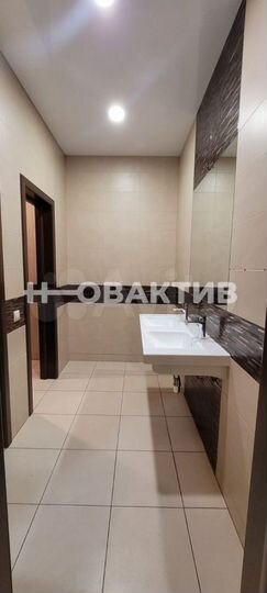 Продам торговое помещение, 192.9 м²