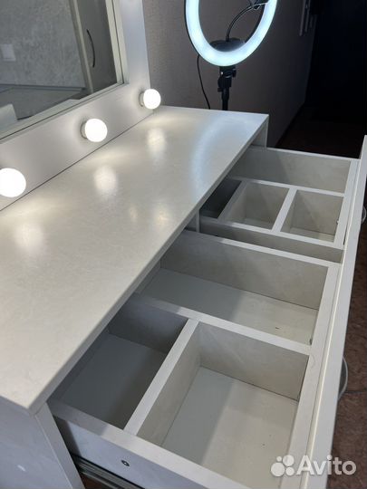 Гримерное зеркало