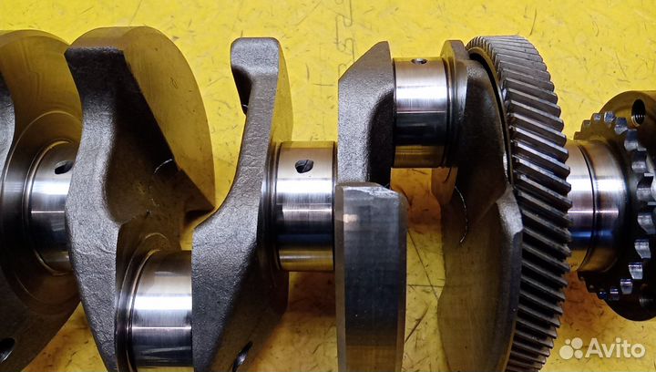 Коленвал F-pace 1297650