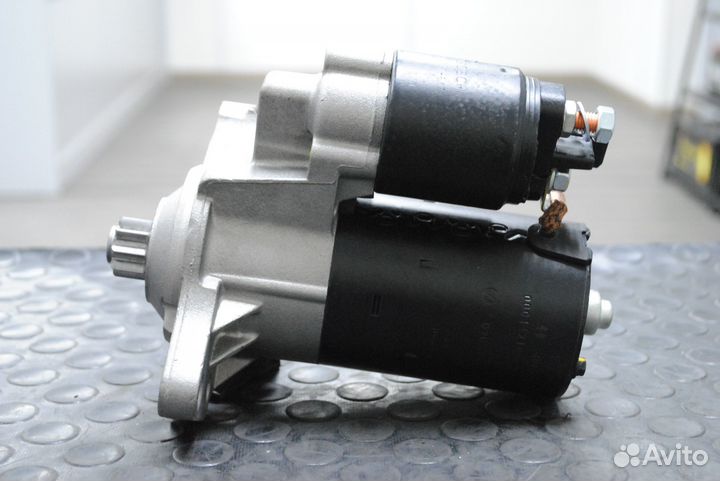 Стартер VW Golf, Bora, Skoda Octavia 1.4, 1.6