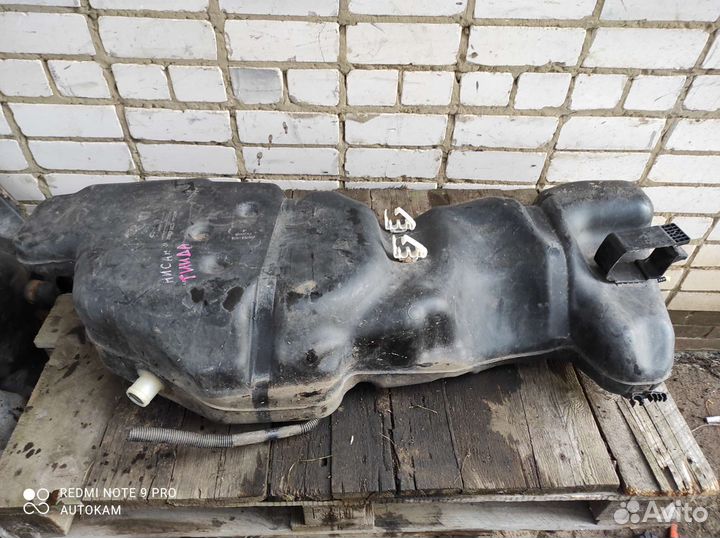 Топливный бак Nissan tiida c11