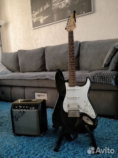 Гитара fender squier stratocaster с комбиком
