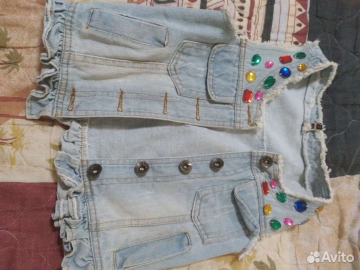 Джинсовая жилетка для девочки