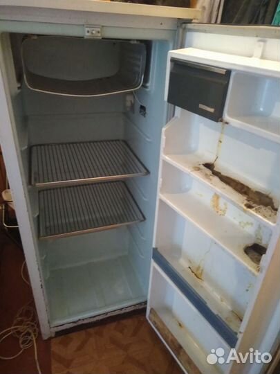 Холодильник Розенлев на запчасти