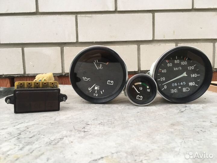 Приборная панель ваз 2105