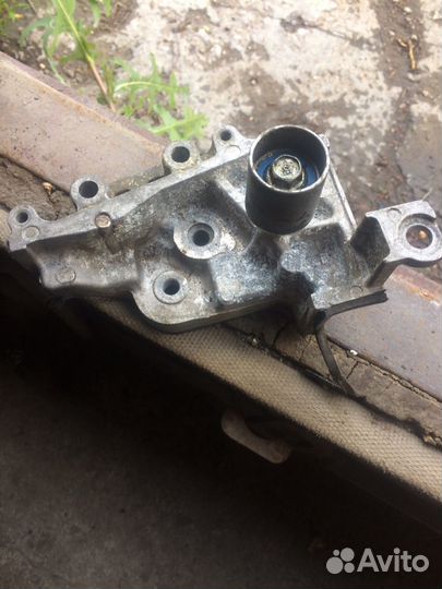 Площадка крепления натяжителя грм Субару