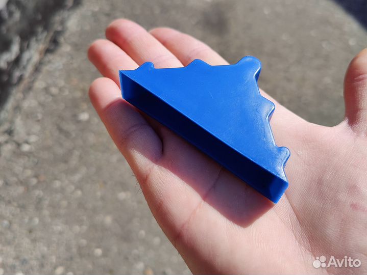 Защитные уголки для мебельного производства