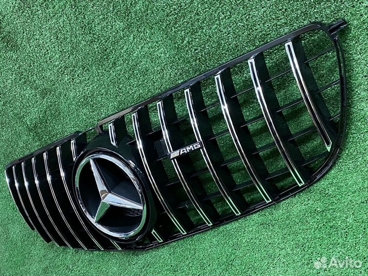 Решетка радиатора Mercedes GLS X166 2015-2019