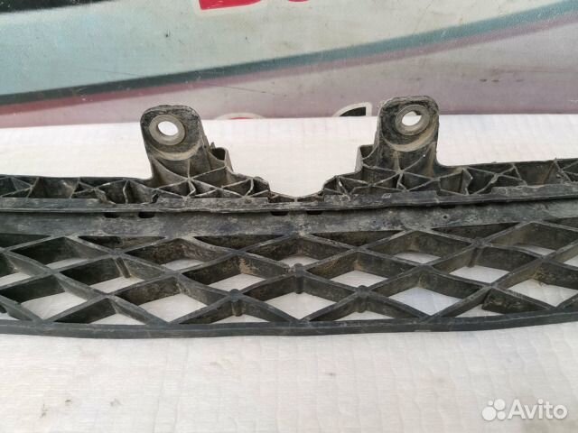 Усилитель бампера передний Volkswagen Passat