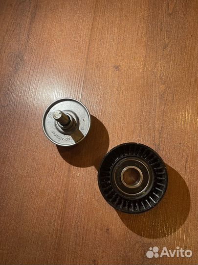 INA F2262392300 Паразитный / ведущий ролик