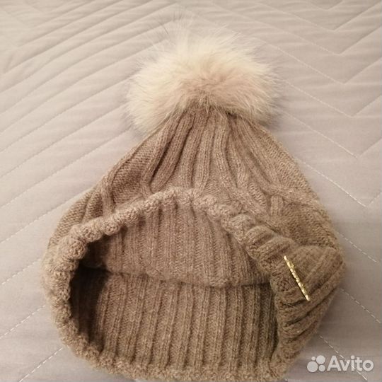 Шапка шерстяная женская