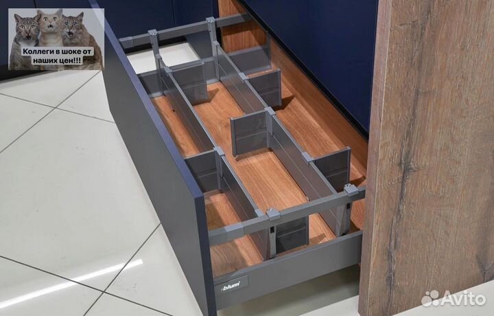 Прямая в потолок кухня на заказ