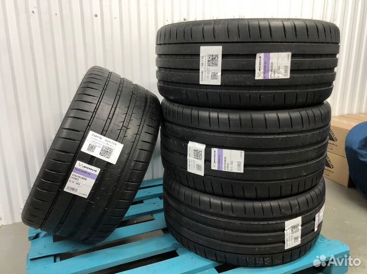 Michelin Pilot Sport 4 S 295/35 R20 105Y