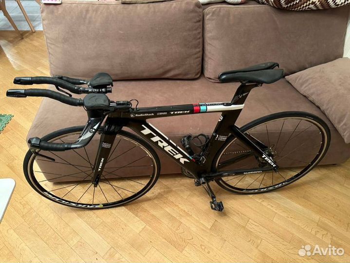 Шоссейный велосипед trek