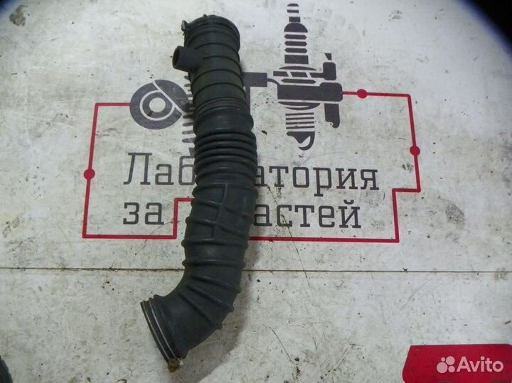 Патрубок воздушного фильтра Peugeot 4007