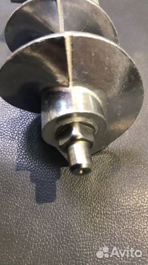 Шнек мясорубки Redmond в сборе