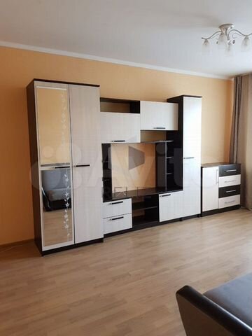 2-к. квартира, 54 м², 4/9 эт.