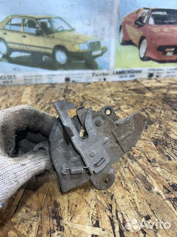 Замок капота Мицубиси Паджеро 3 V70