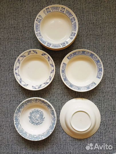 Тарелки старенькие, но милые, винтаж