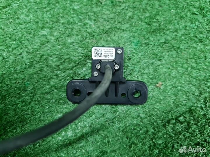 Камера передняя Cadillac Escalade 4 (2014-2020)