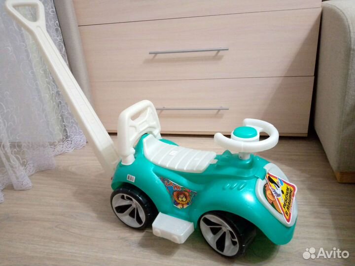 Машинка-каталка