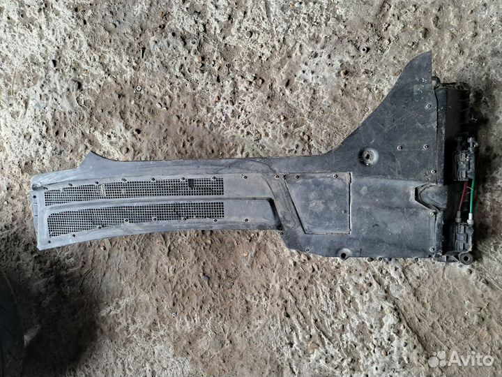 Жабо Mercedes W140