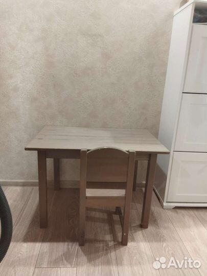 Детский стол и стульчик Икеа