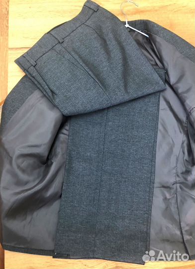 Костюм школьный для мальчика новый 134