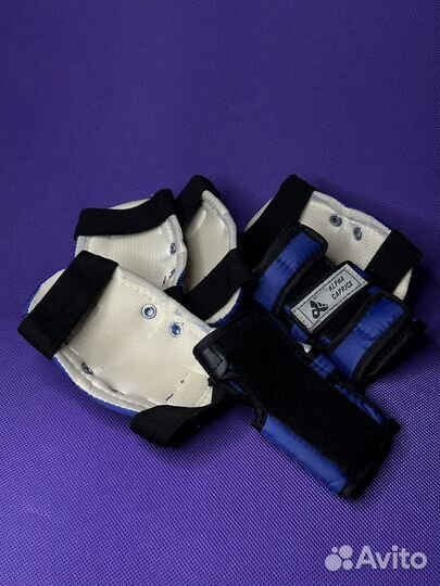 Защита и шлем для роликов (велосипедов, самокатов)