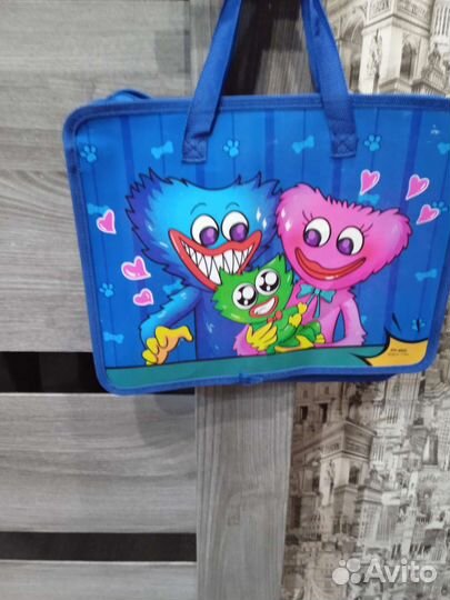 Ранец школьный и папка