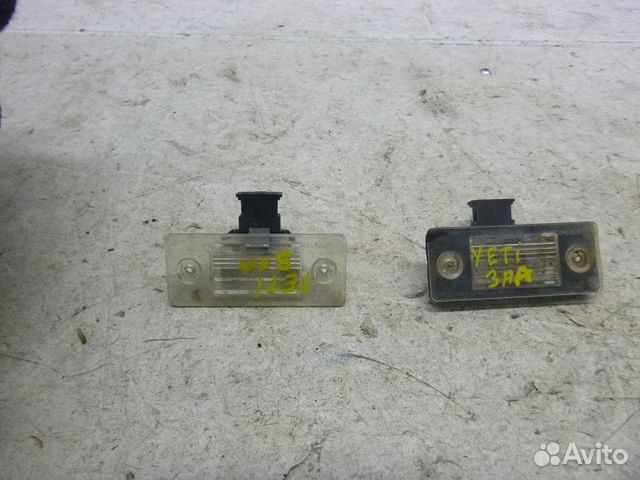 Плафон освещения номера skoda yeti 2010