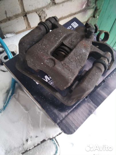 Суппорт hyundai solaris