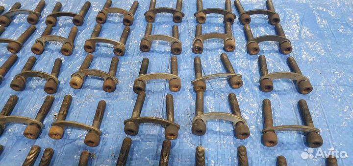 Болты приводов к фланцу 7.5 jzx100
