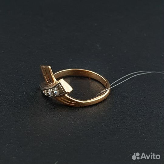 Кольцо советское из комбинированного золота с фиан