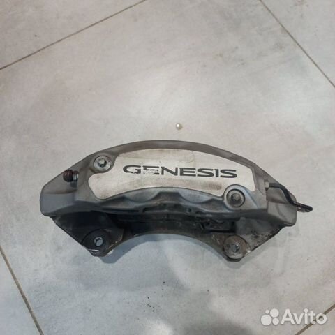 Суппорт передний левый Hyundai Genesis G80