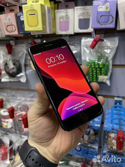 iPhone SE (2020), 64 ГБ
