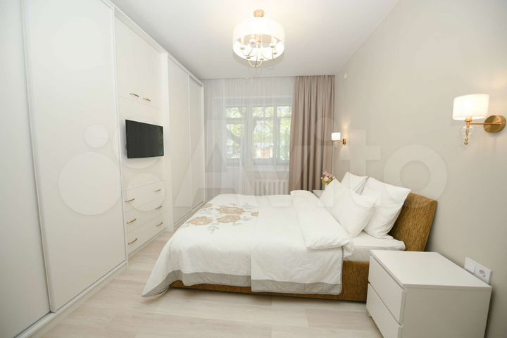 2-к. квартира, 60 м², 1/5 эт.