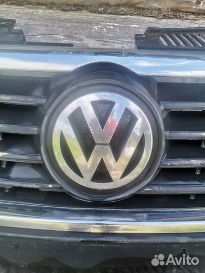 Решетка радиатора volkswagen passat б6