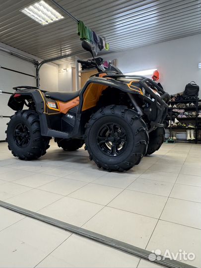 Квадроцикл BRP