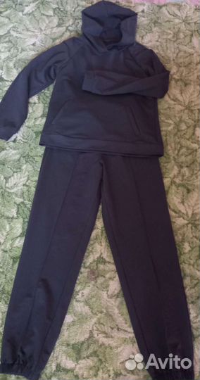 Спортивный костюм женский новый