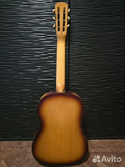 Гитара 6ти струнная