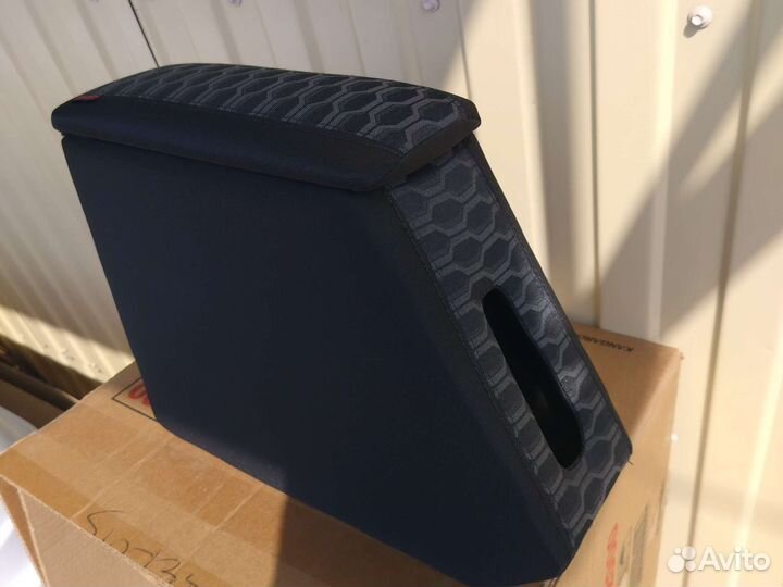 Подлокотник Гранта