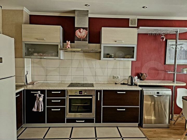 2-к. квартира, 64 м², 9/9 эт.