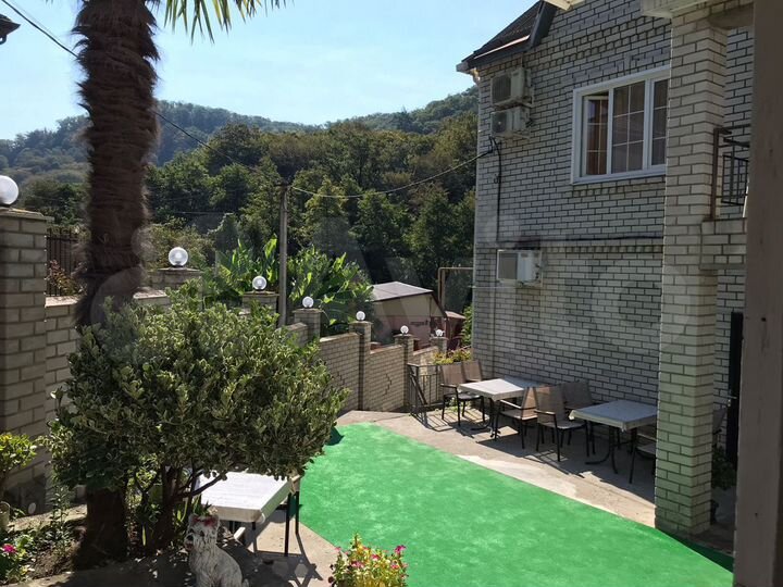 Дом 330 м² на участке 6 сот.