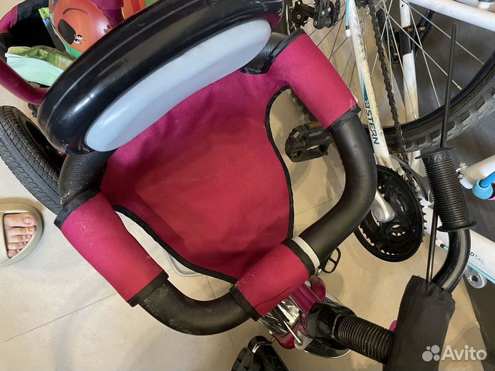 Трехколесный велосипед с родительской ручкой