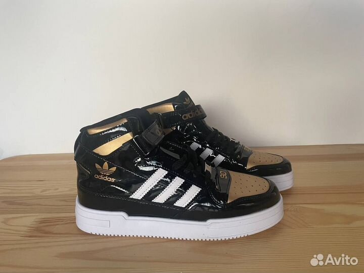 Высокие кроссовки adidas